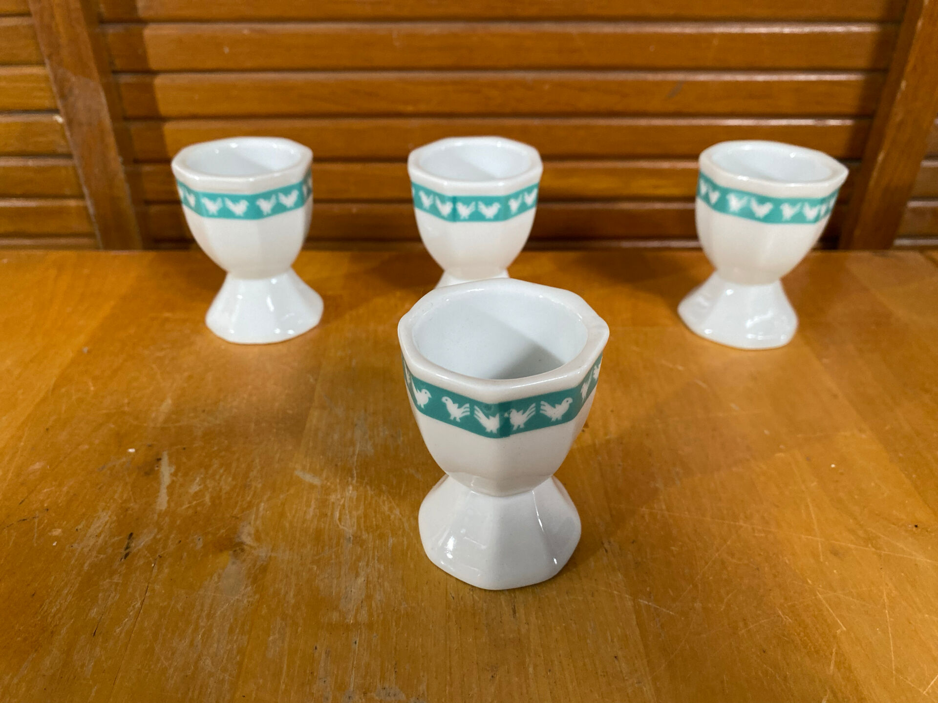 Set of 4 egg cups francoise saget white porcelain chicken decor
