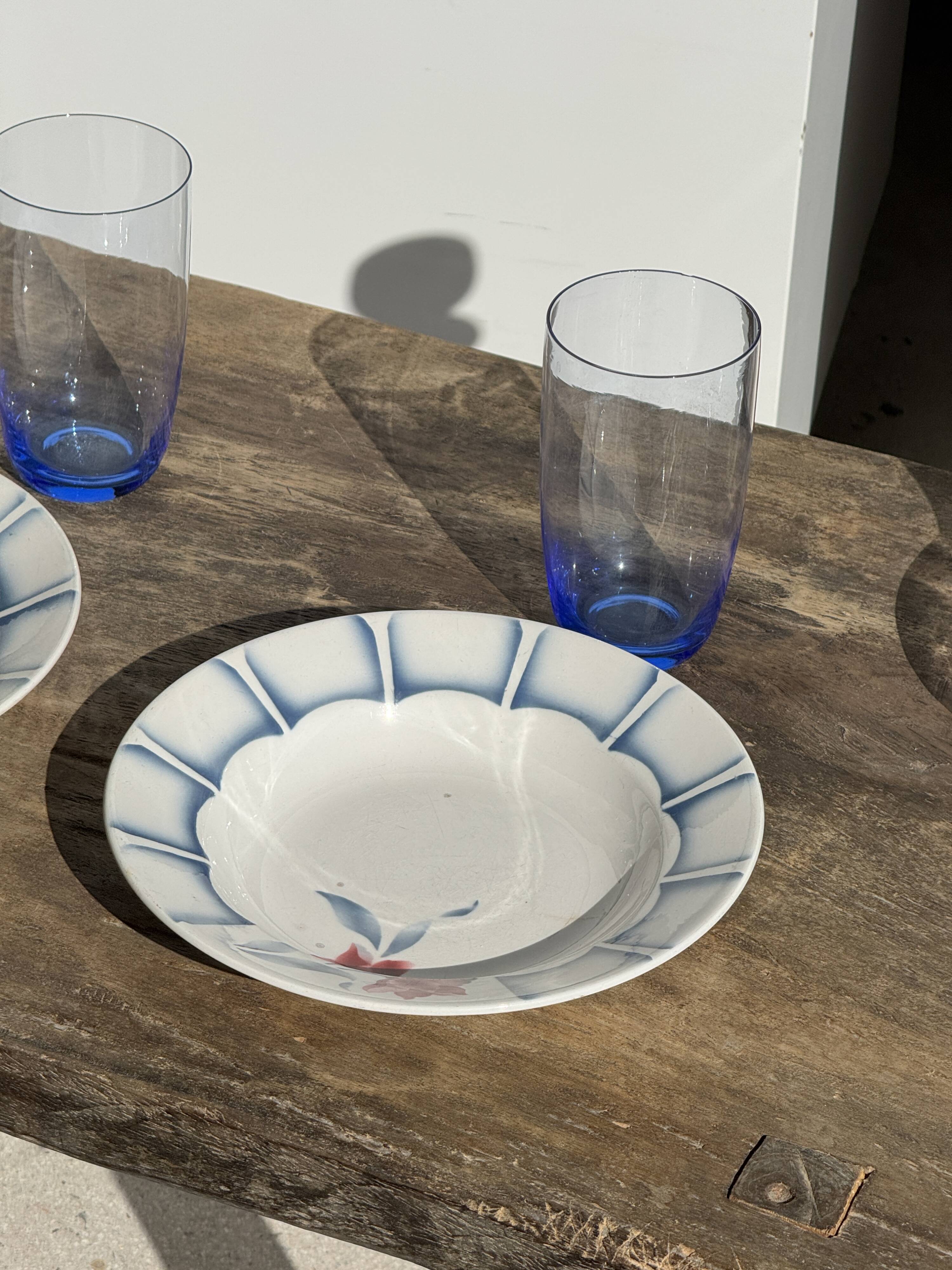 Set of 3 deep plates Digoin Sarreguemines blue with pink flowers D23