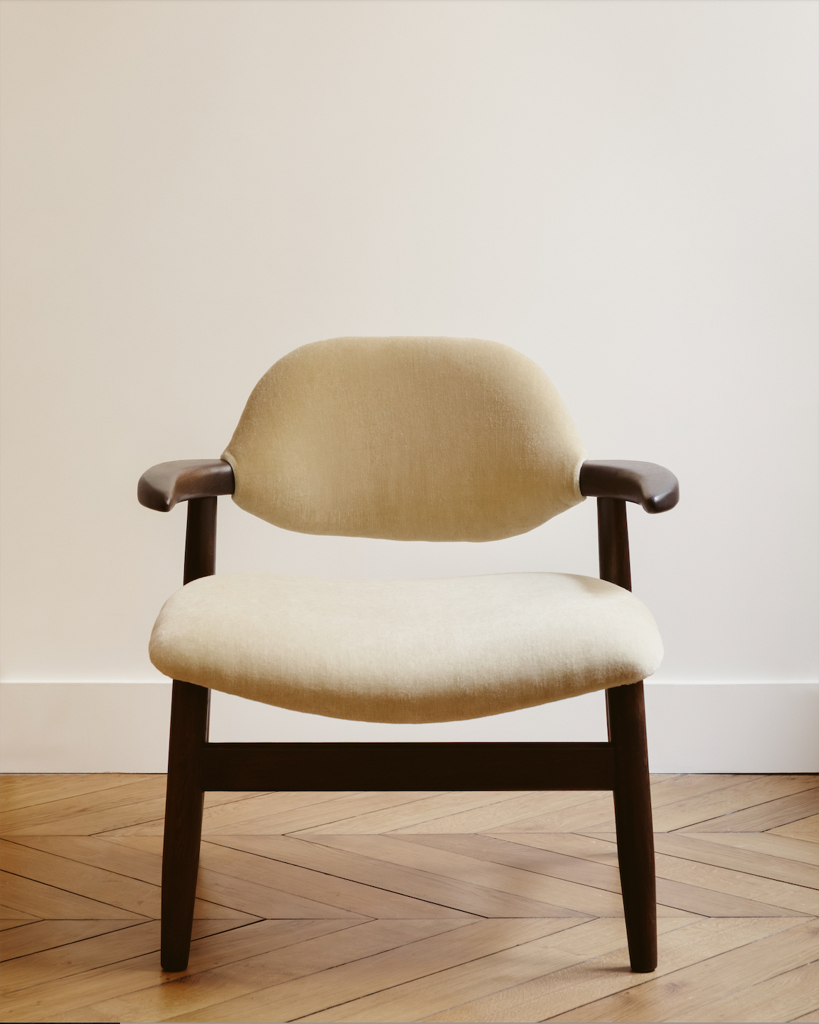 Cornn armchair