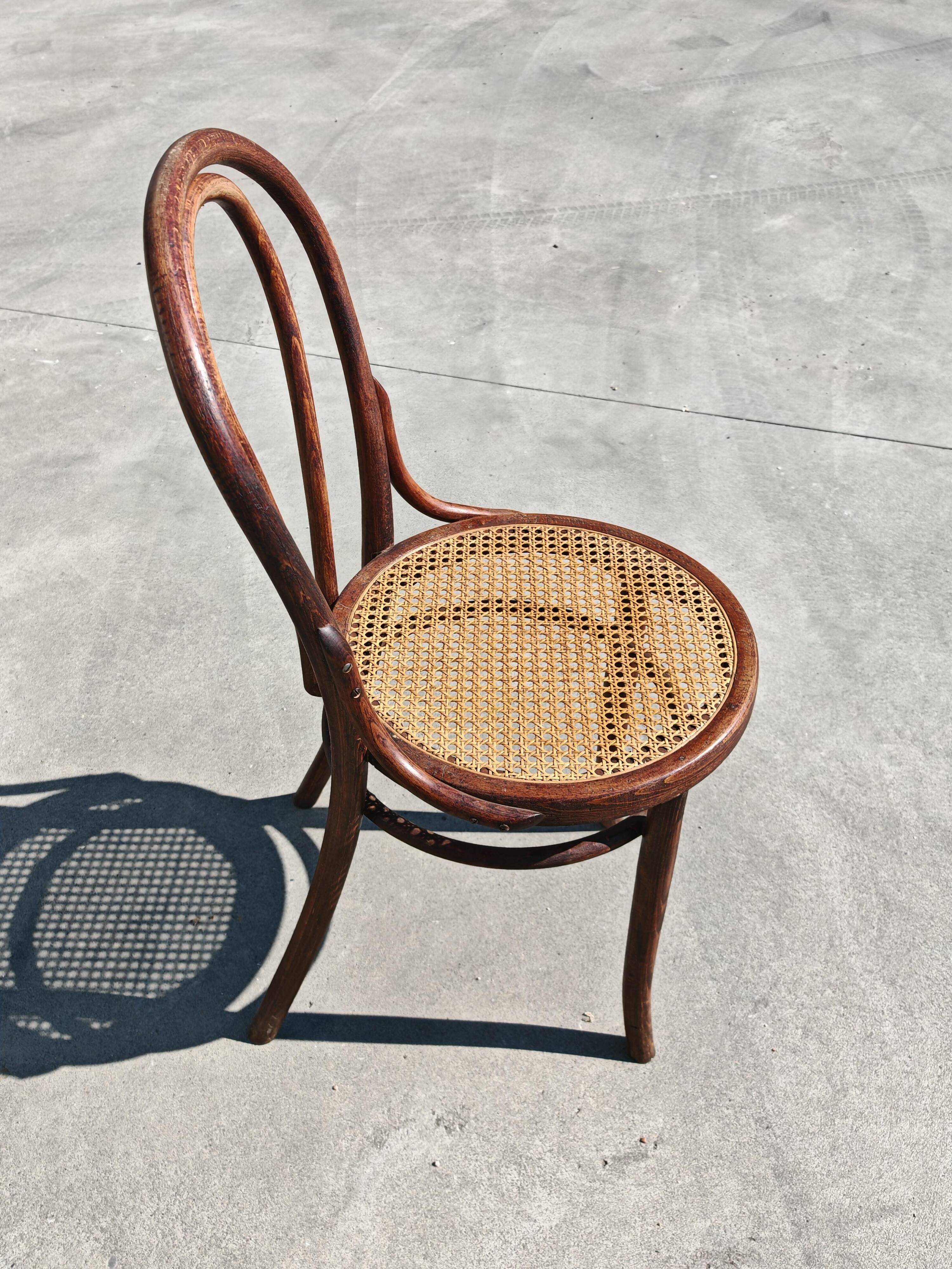 Chaise Bistro Antique J.J. Kohn, années 1920
