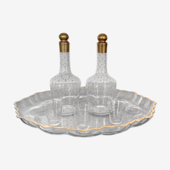 tray carafes and glasses