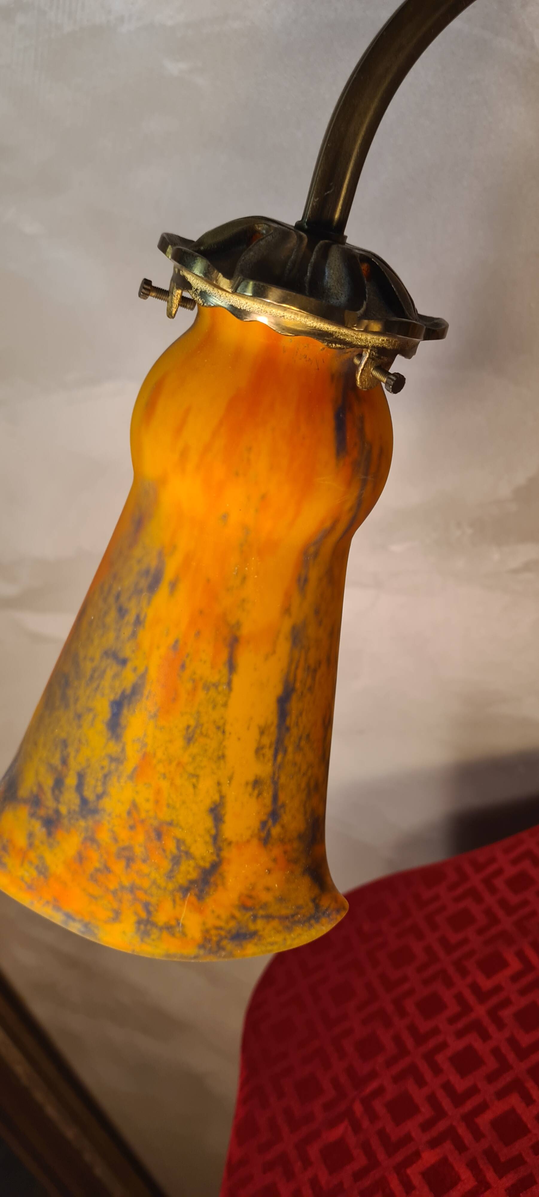 Art Nouveau desk lamp in bronze and gilded brass, 41 x 31 cm