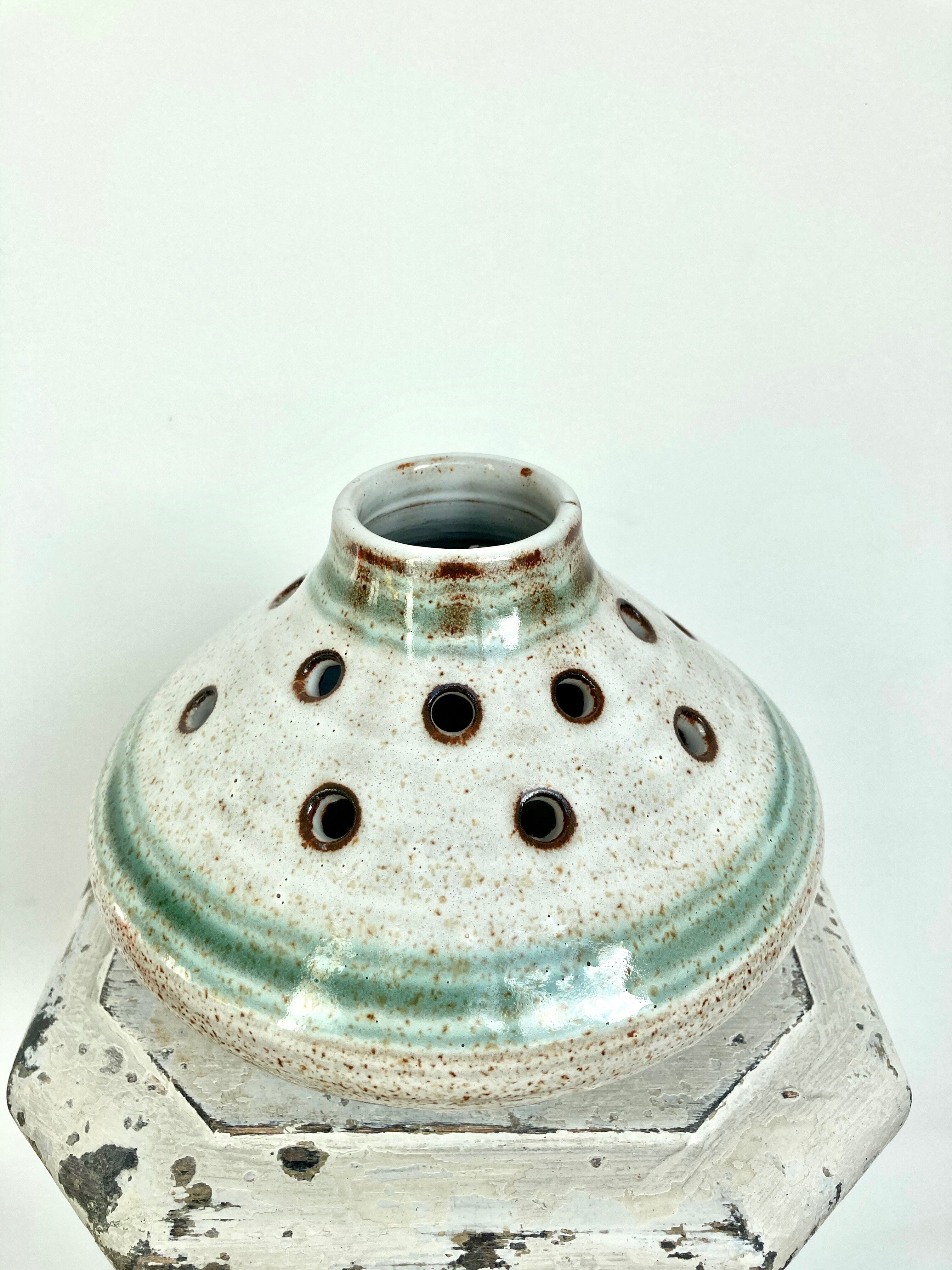 Vase pique flower Vallauris