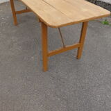 Brewery folding table