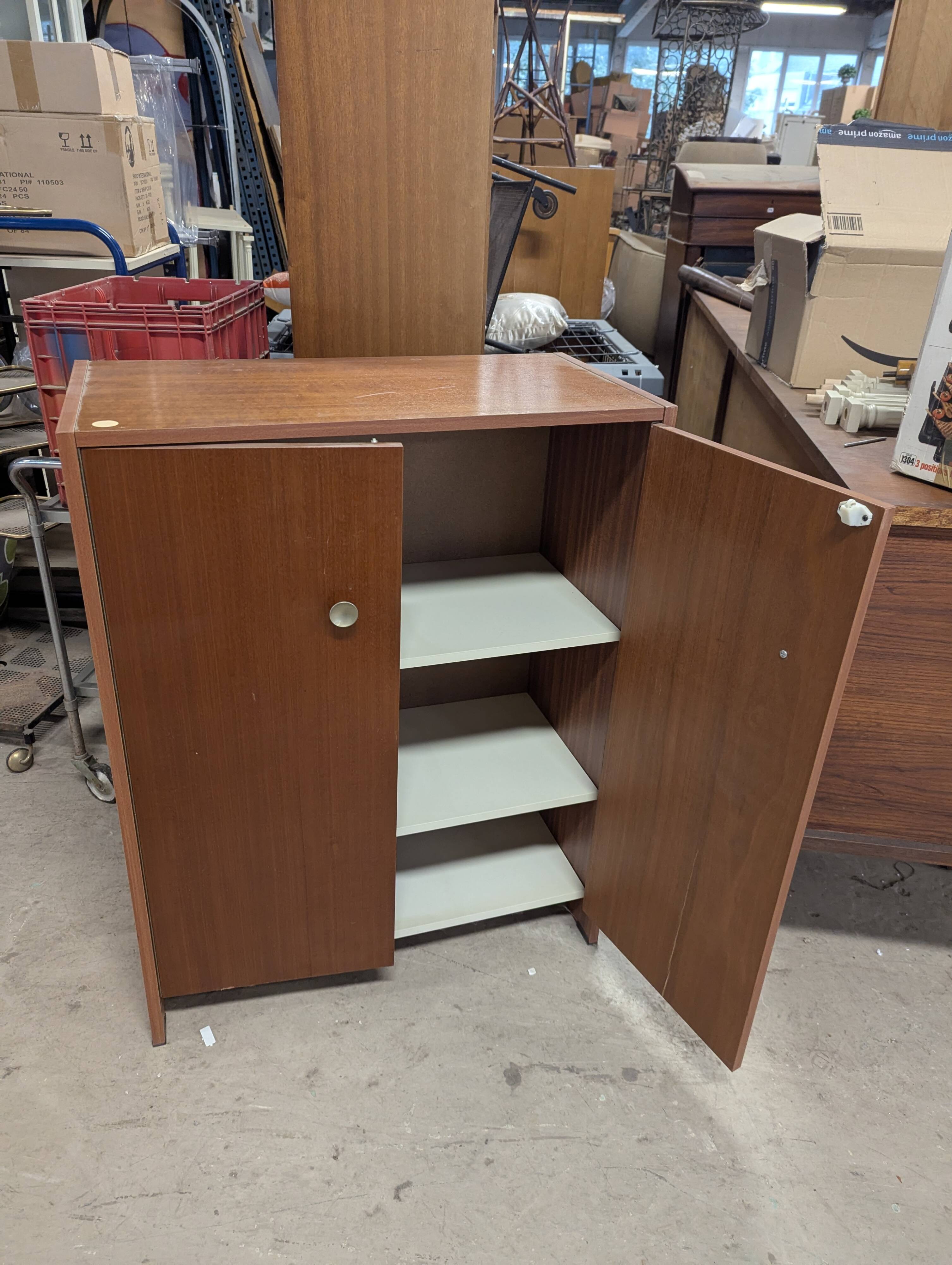 Meuble de rangement vintage en teck