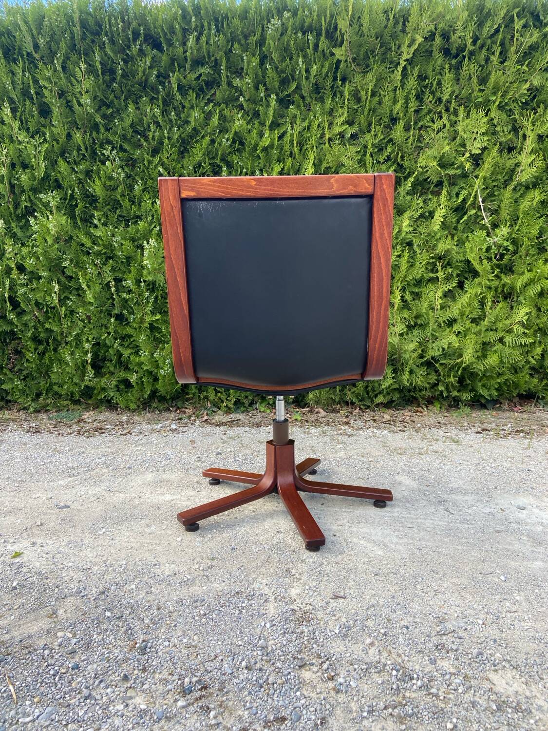 Vintage armchair in wood and black leather Cofemo (6 available)