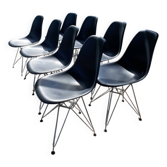 Chaises VITRA - Charles Eames - Modèle Plastic Side Chair pieds Tour Eiffel