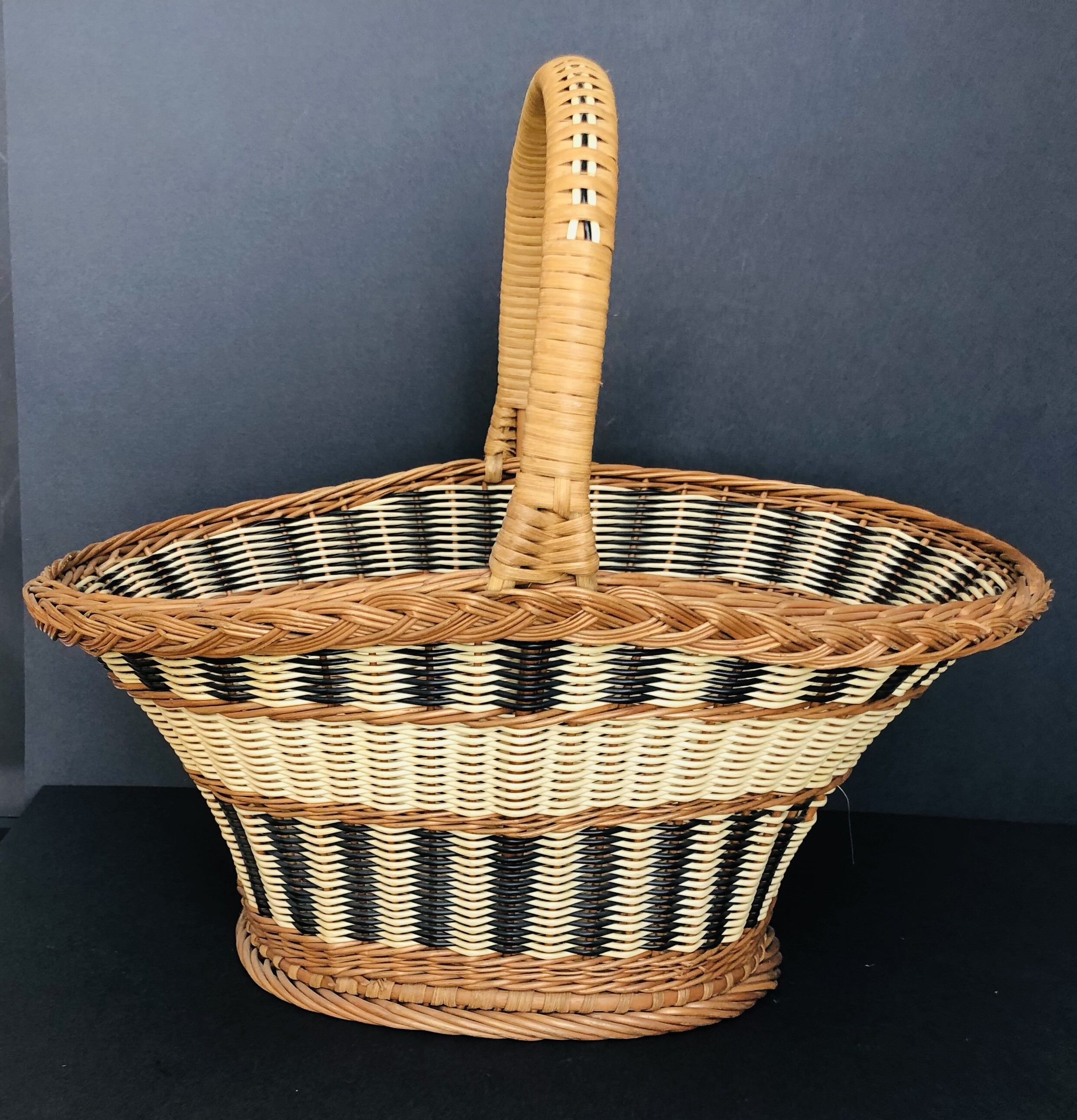Wicker basket