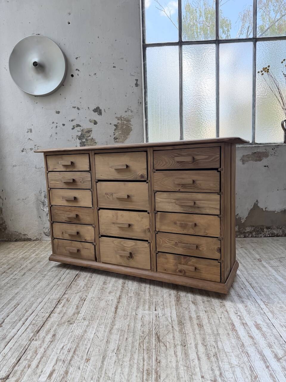 Meuble de métier en pin 1950