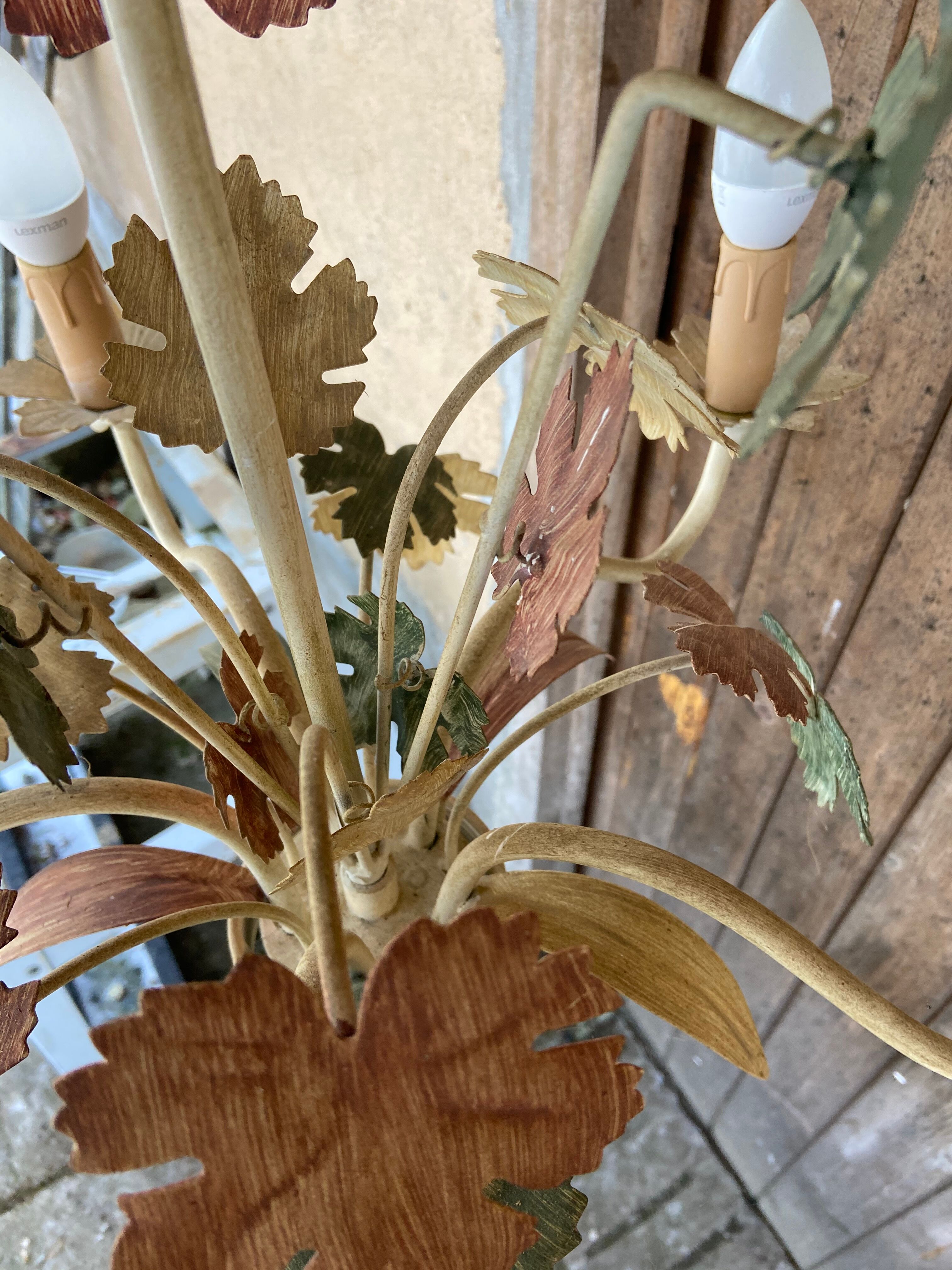 Metal luster painted 3 colors, Florentine style