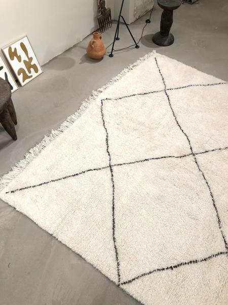 Berber carpet, Beni Ouarain carpet 230x310cm