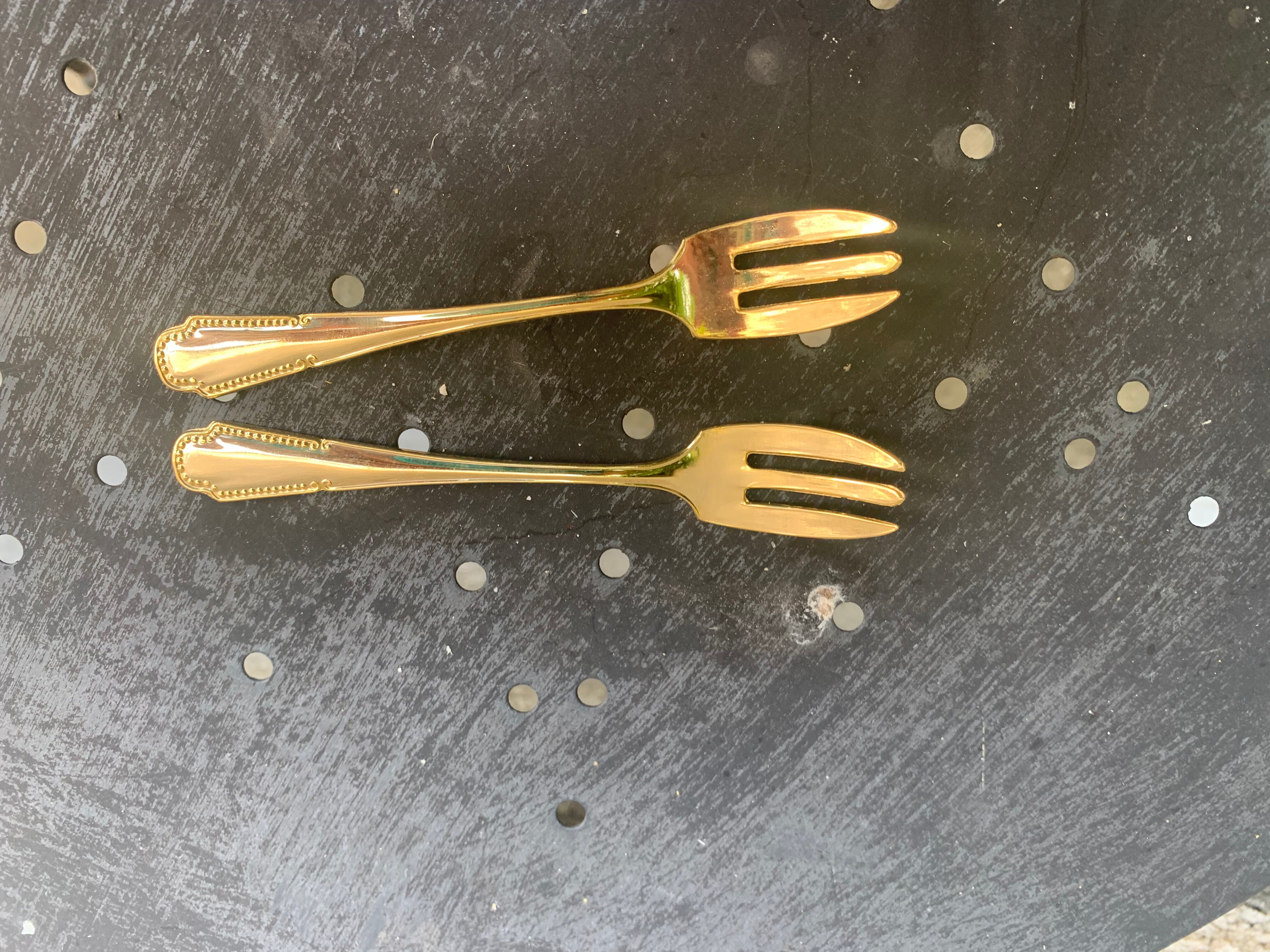 6 small forks in gold gilded with fine vintage gold
