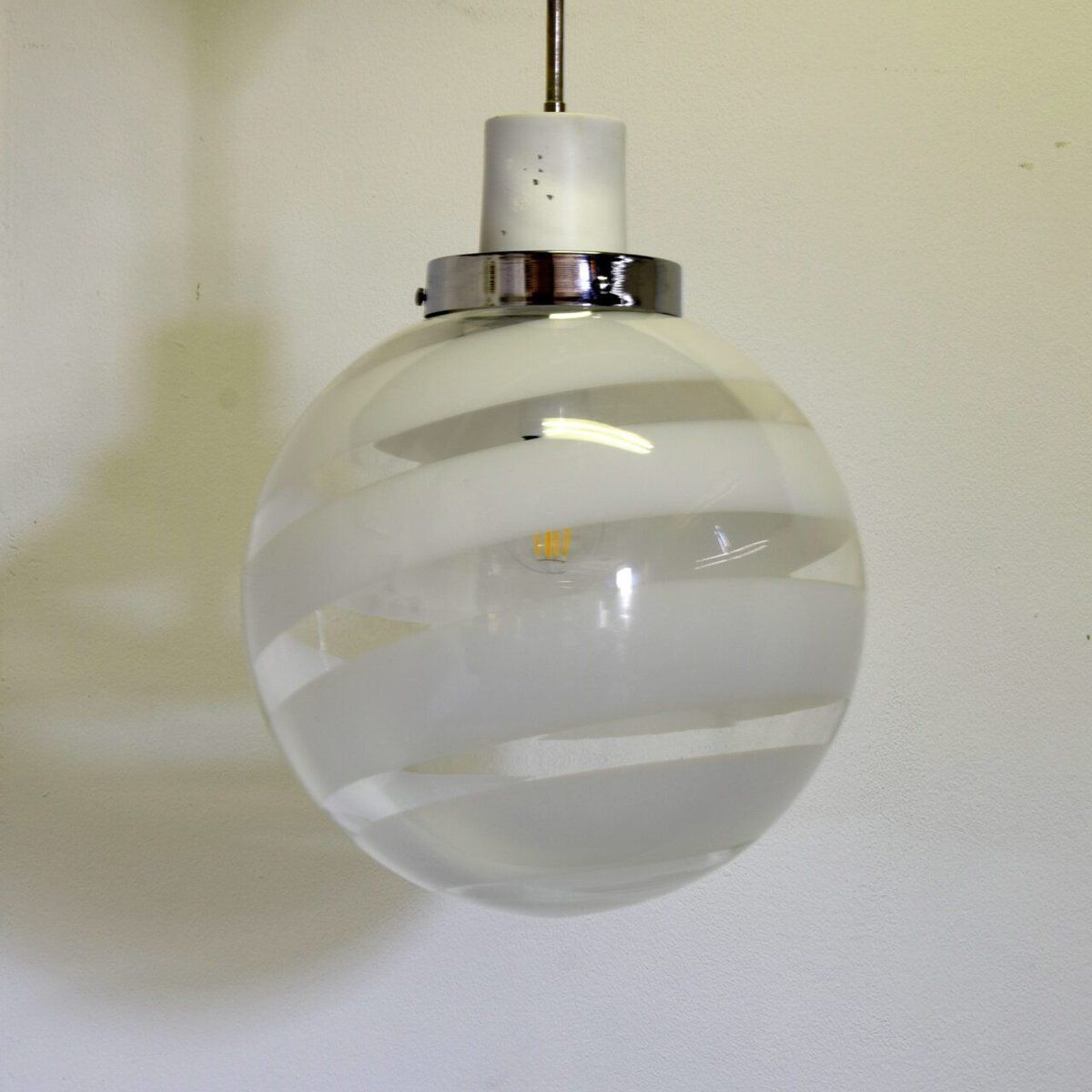 Suspended Murano glass lamp attributed to Venini, 1970s.