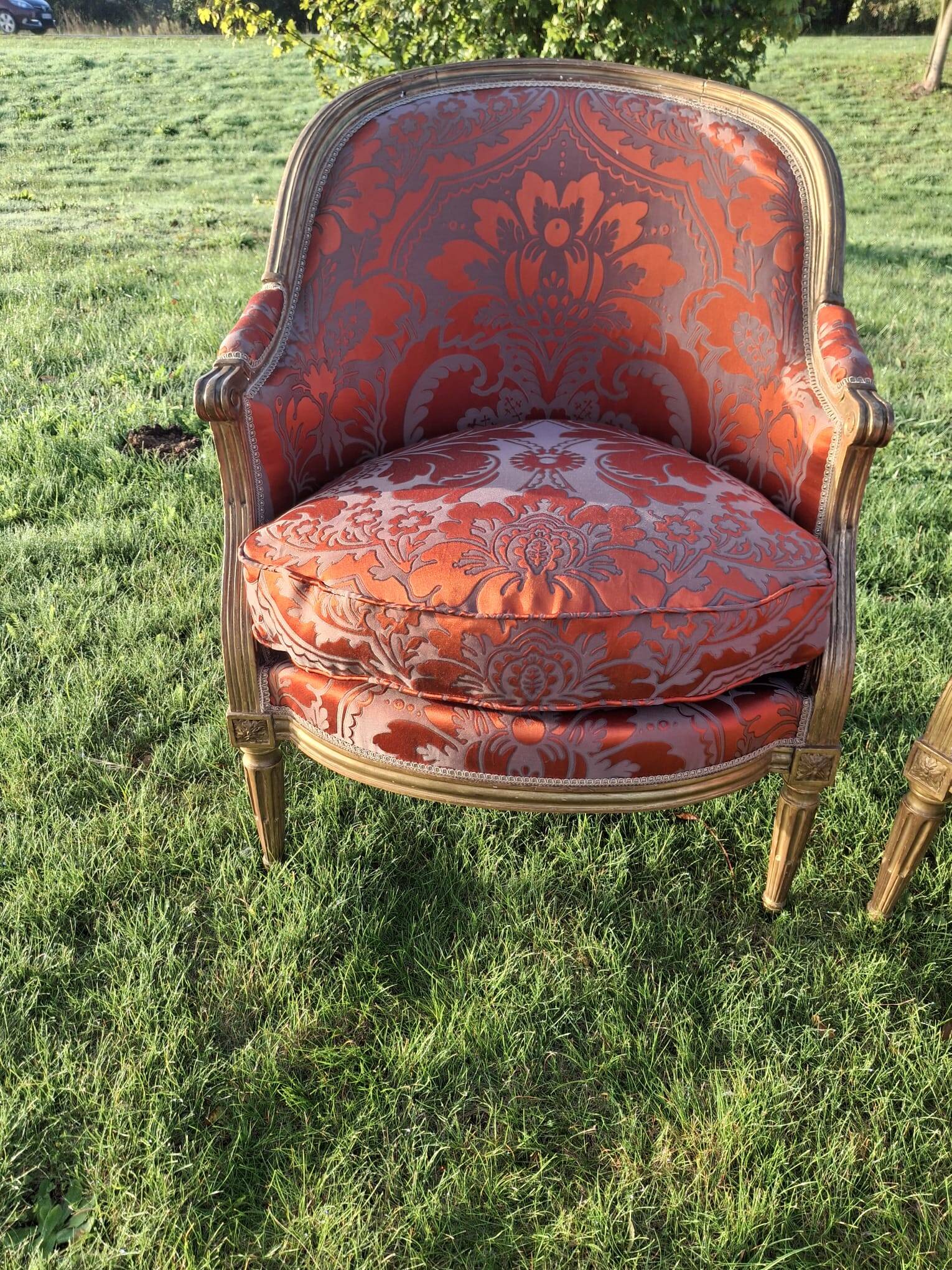 Pair of Louis XVI period shepherdesses, in gilded wood