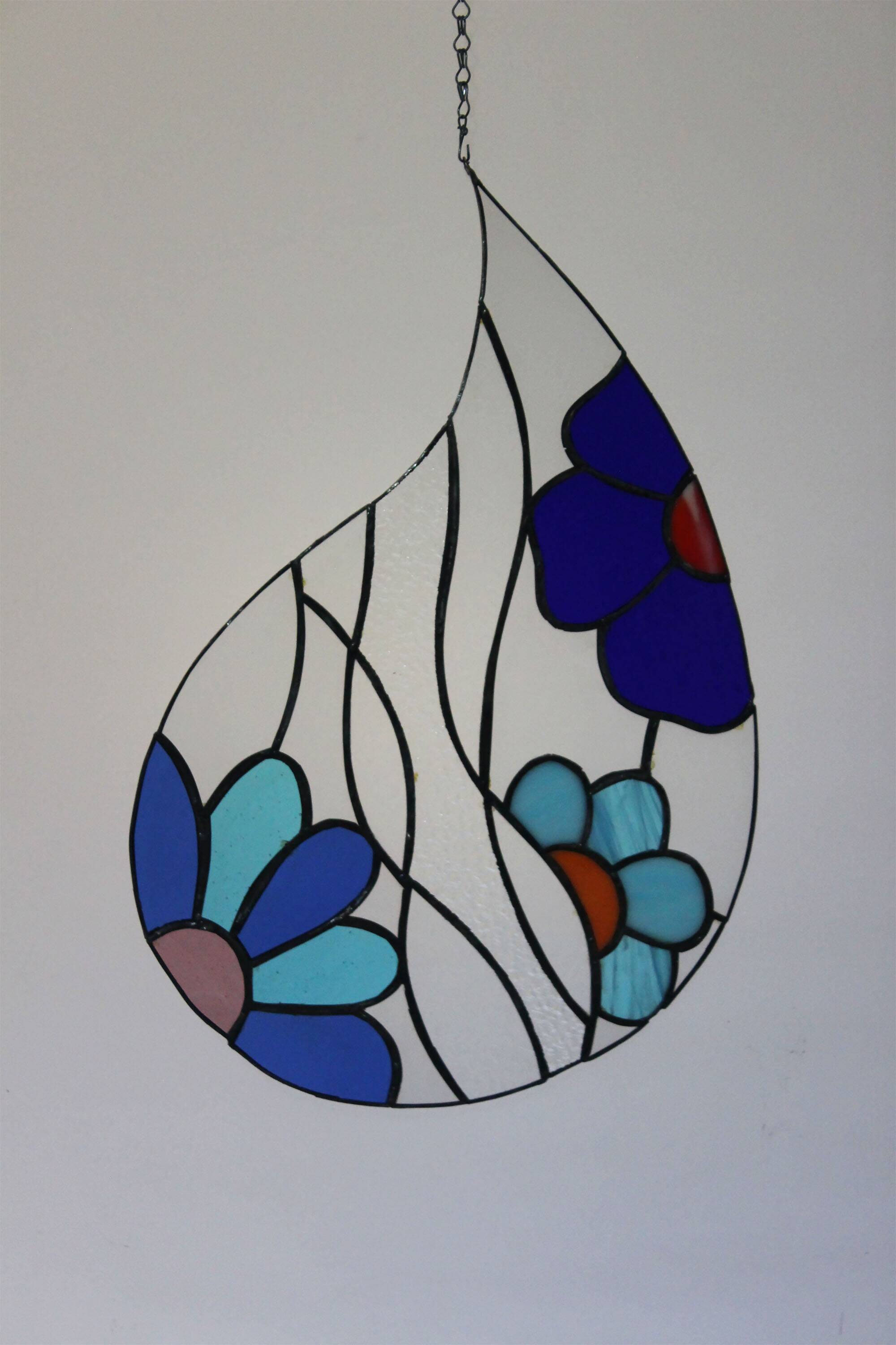 Vitrail décoratif “Goutte d’eau” – Verre coloré fait main, 40 × 40 cm