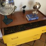 Vintage chest of drawer
