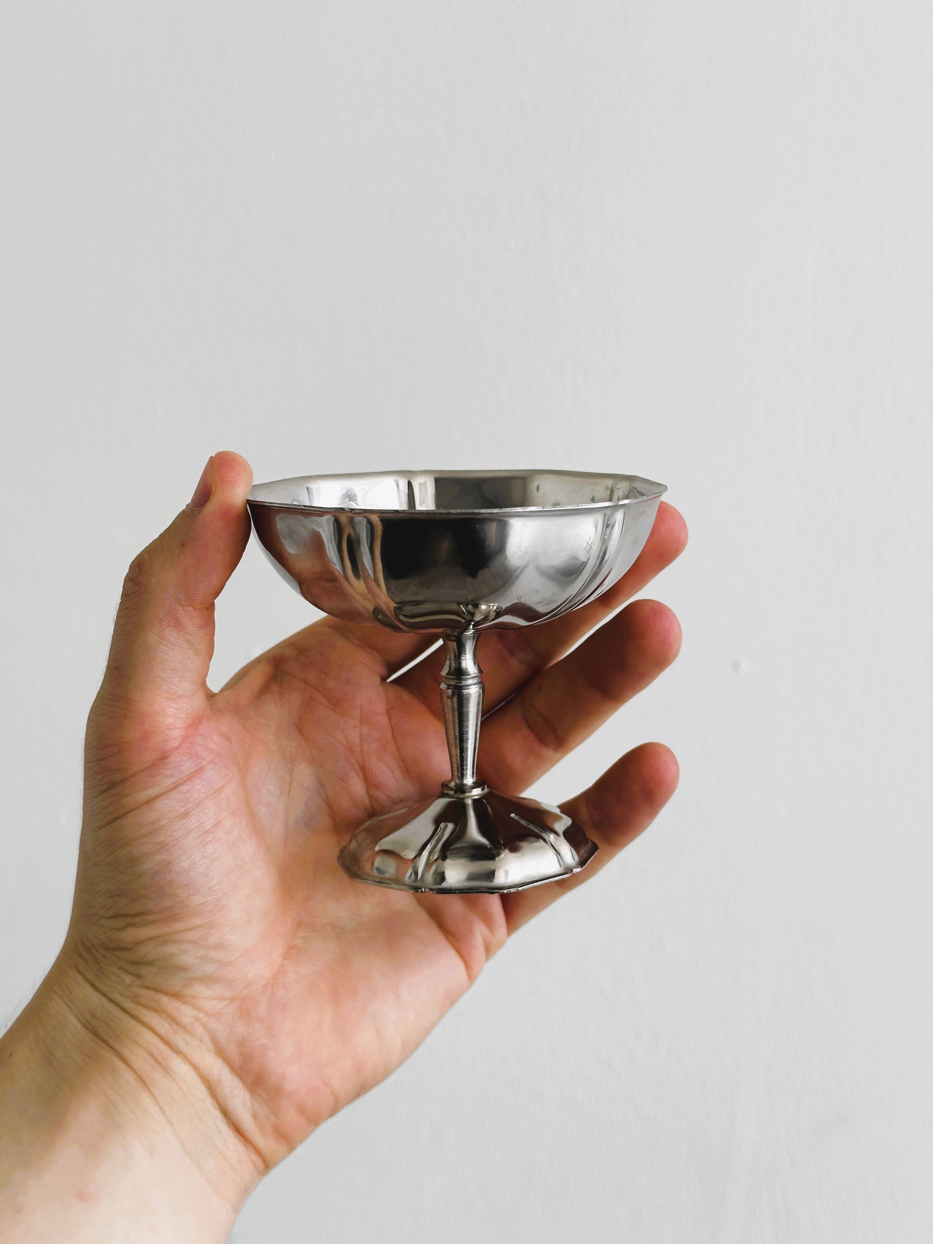 6 silver-plated stainless steel bowls, dessert bowls.