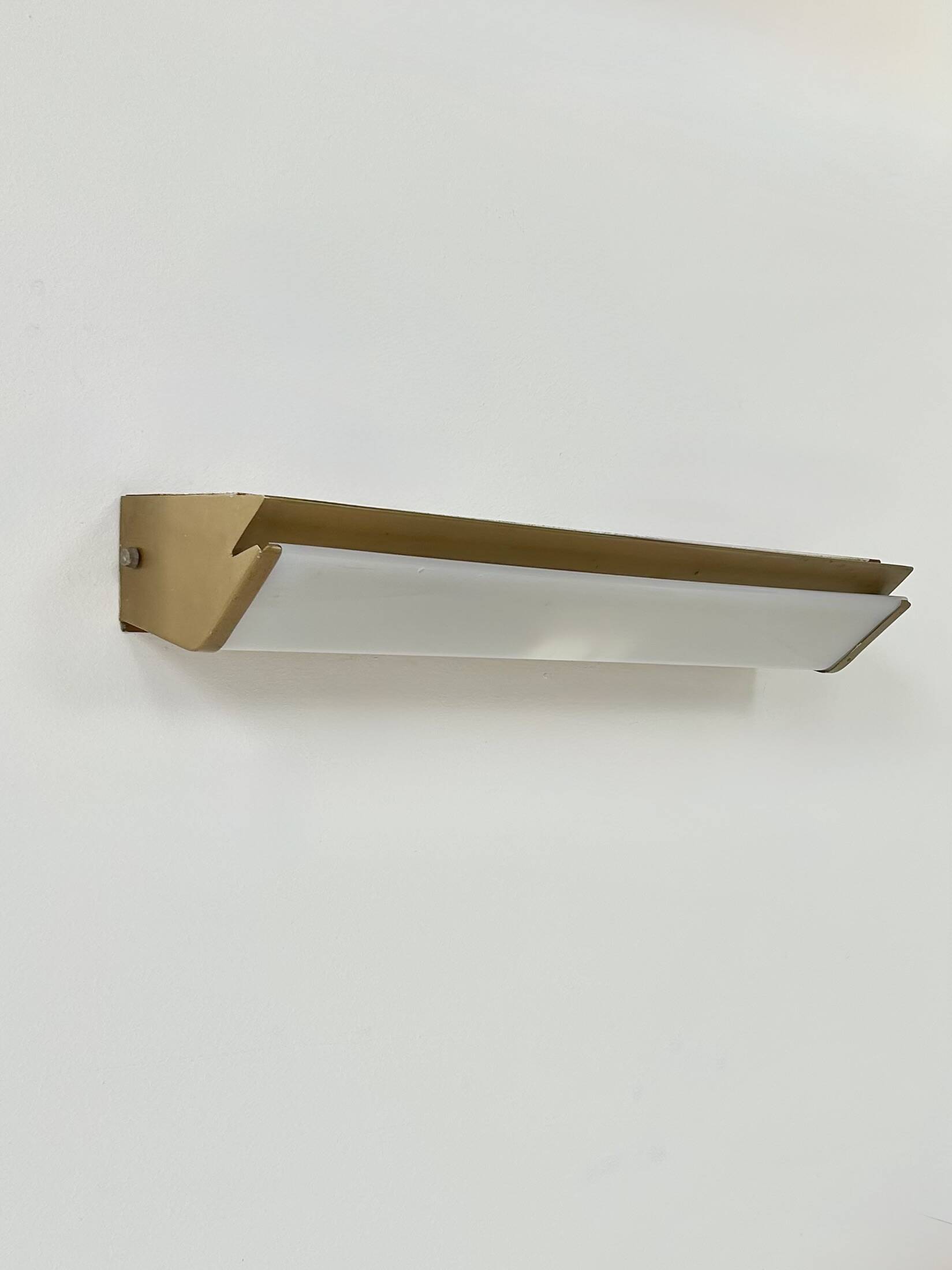 Vintage XL wall light, matte gold metal and perspex, France, 1960.