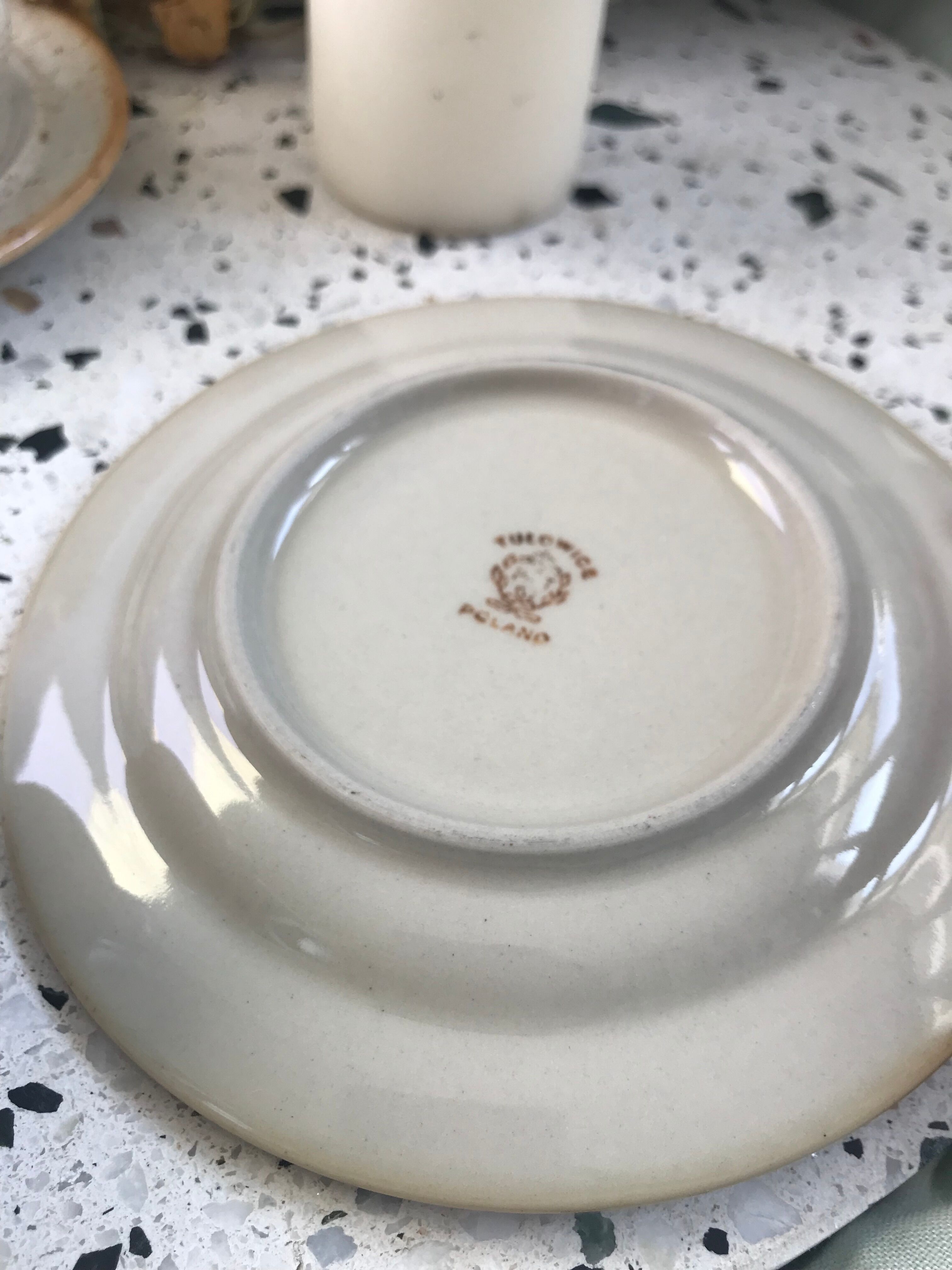 2 cups - saucers