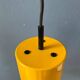 Suspension Space Age industrial in yellow metal