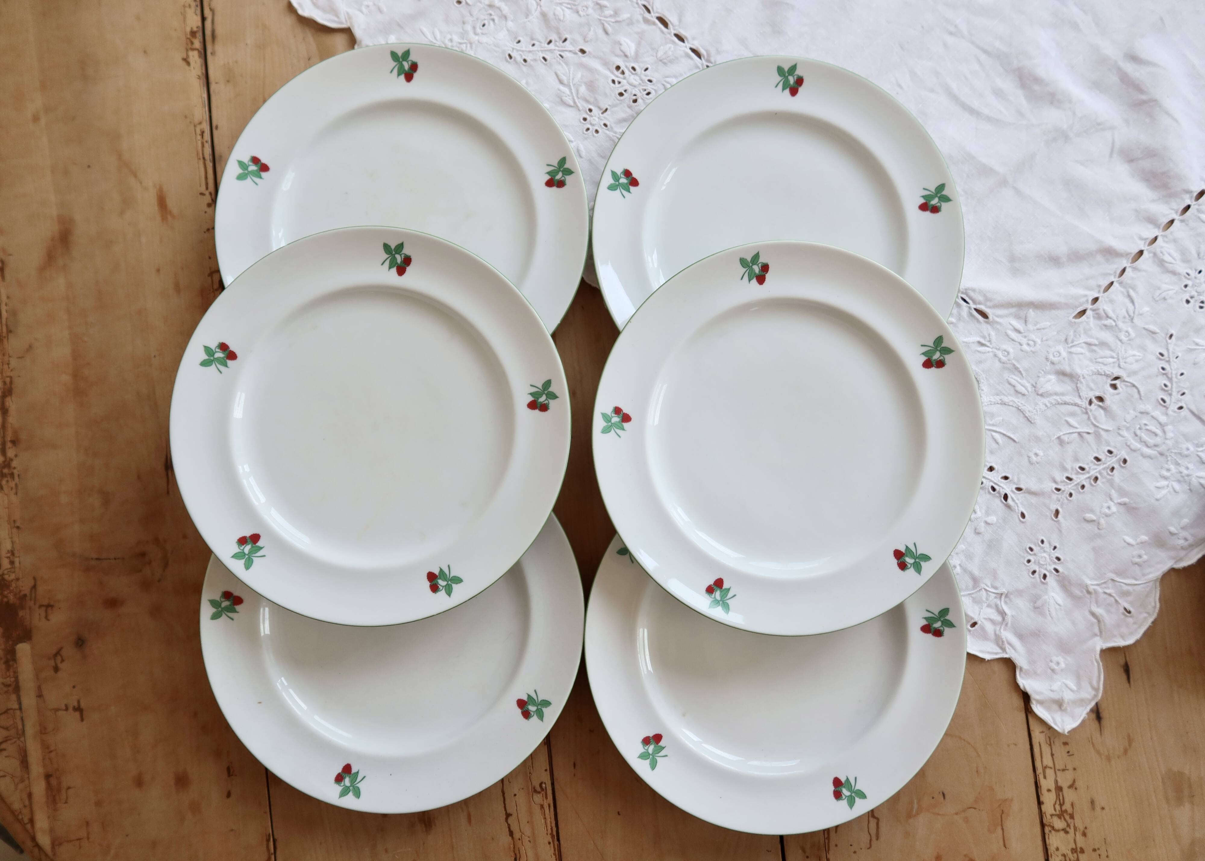 6 vintage flat plates porcelain Table et Couleurs model Raspberries