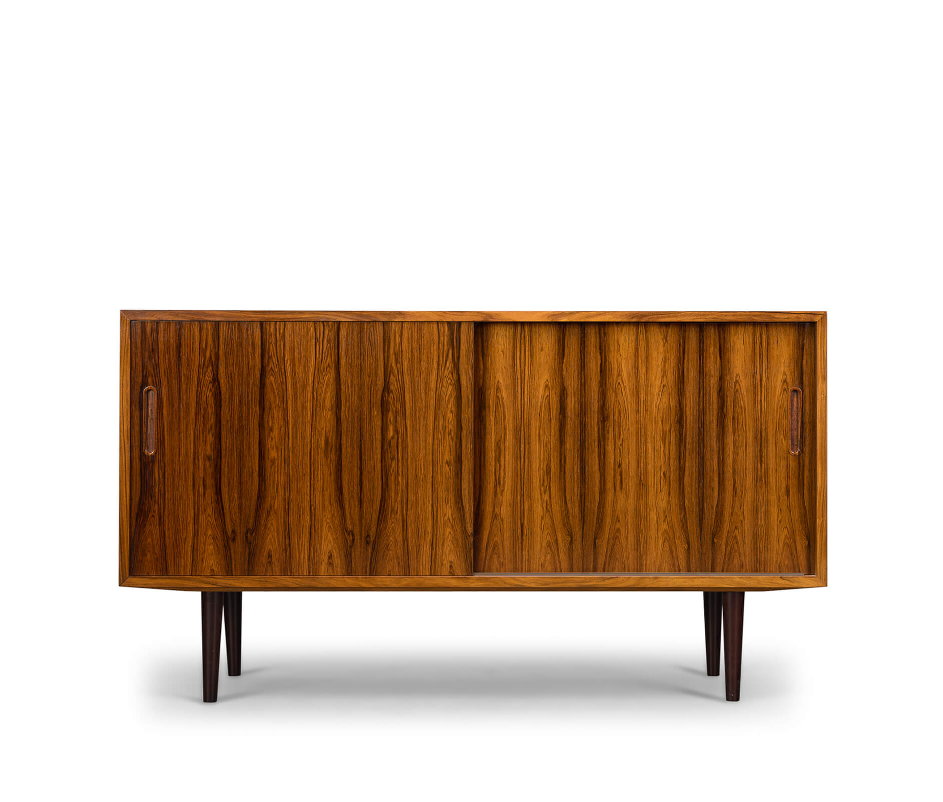 Enfilade en palissandre danois avec portes coulissantes par Hundevad & Co, années 1960.