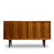 Enfilade en palissandre danois avec portes coulissantes par Hundevad & Co, années 1960.