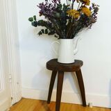Tripod stool in solid wood