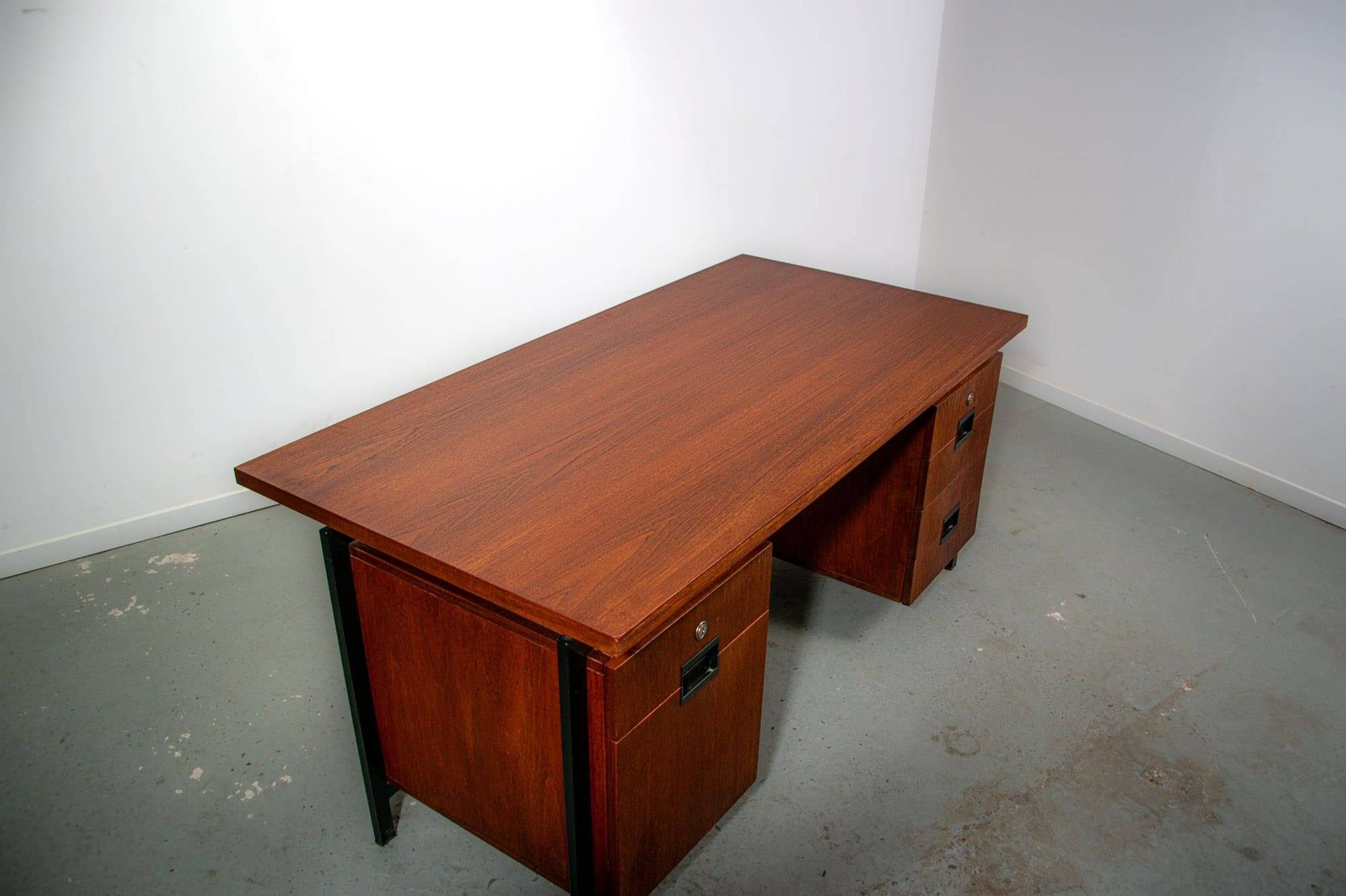Japan Series EU02 desk by Cees Braakman for Pastoe