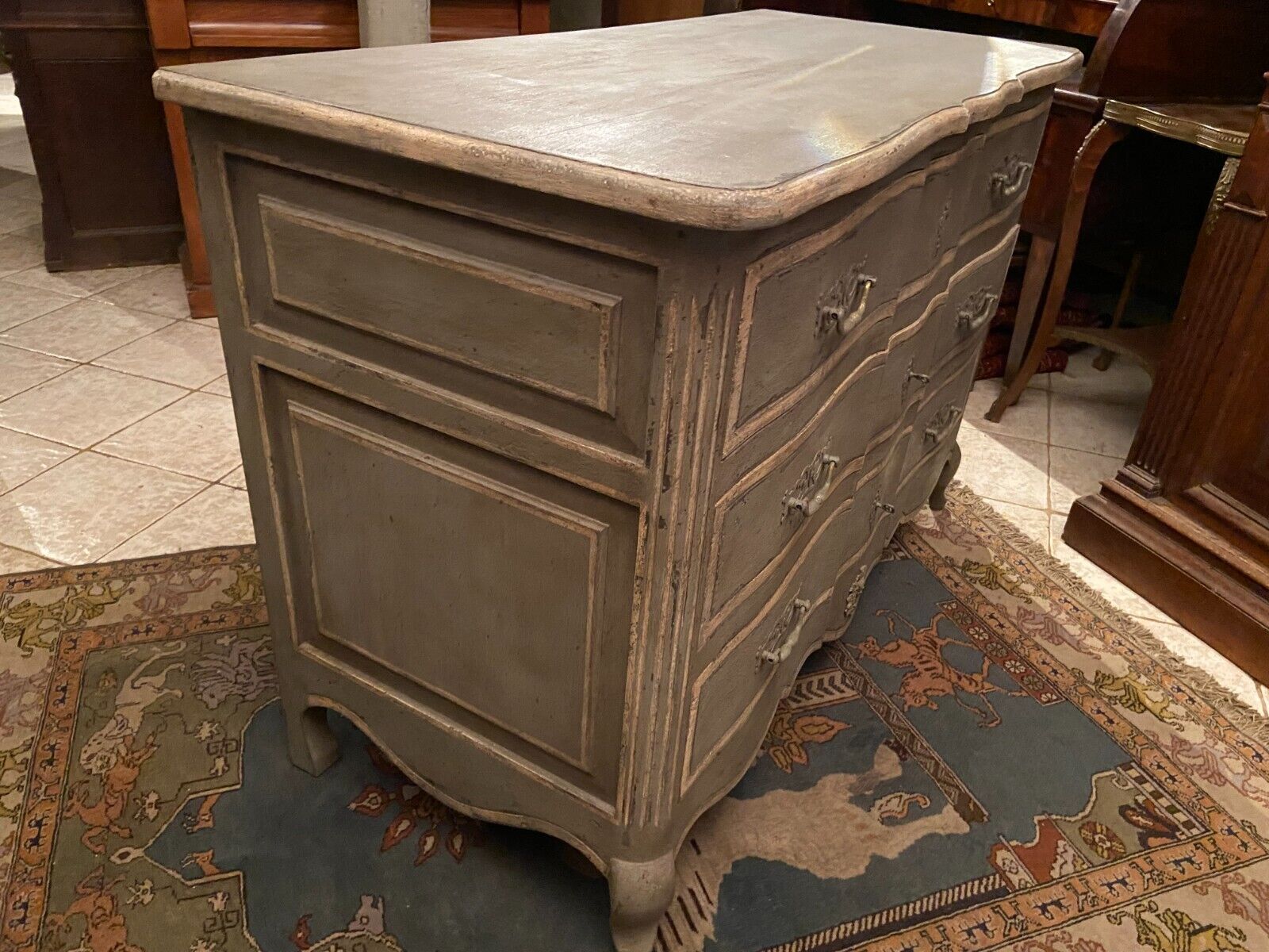Chest of drawers 3 drawers in patinated wood gray Louis XV style