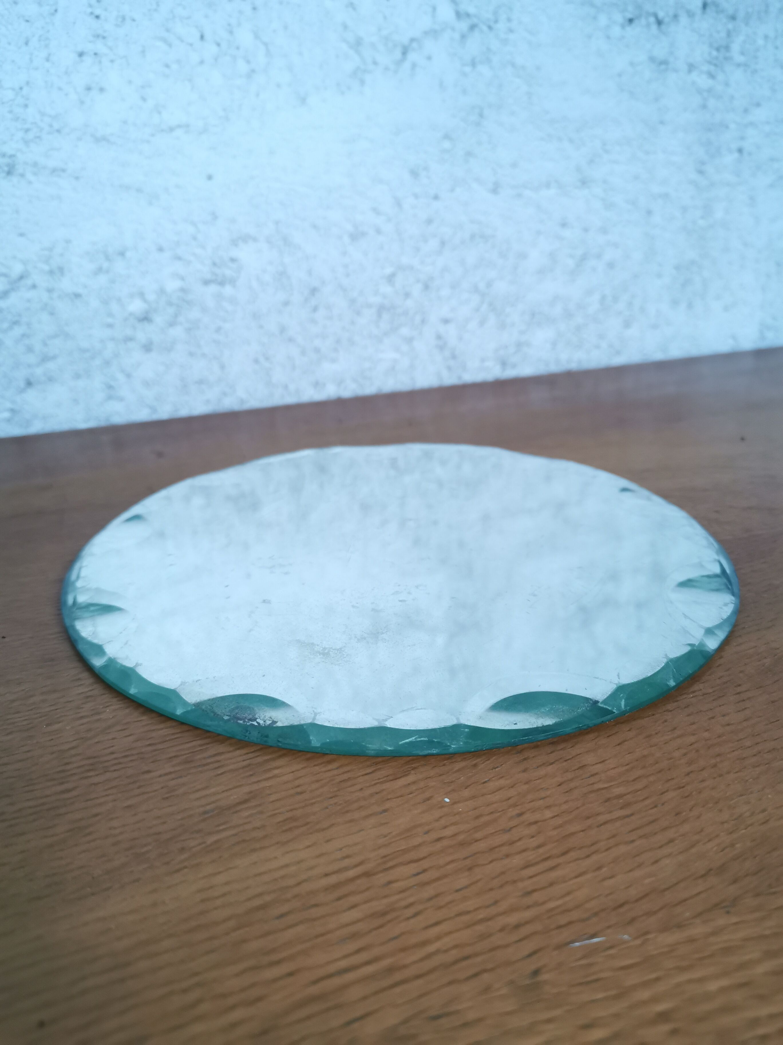 Round beveled mirror to install