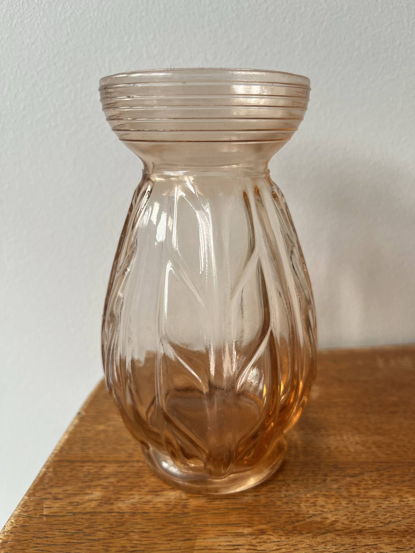 Vase pour bulbes verre rosé art déco 