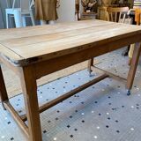 Farmhouse table for 4 people