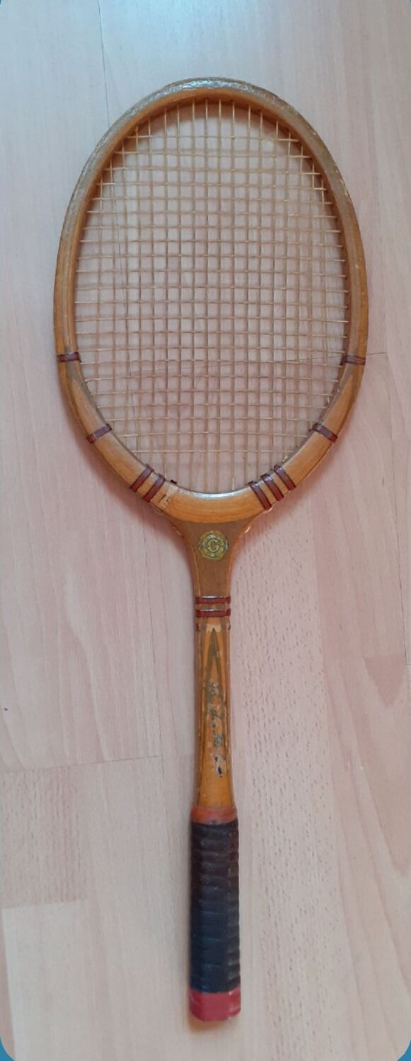 Wooden tennis racket brand j.gauthier fils & cie + 2 presses (wood and aluminum)