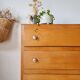 Commode vintage en bois clair à 3 tiroirs – Années 50 / 60