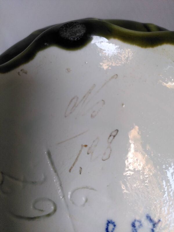 Paire de cache-pots, majolique Art Nouveau