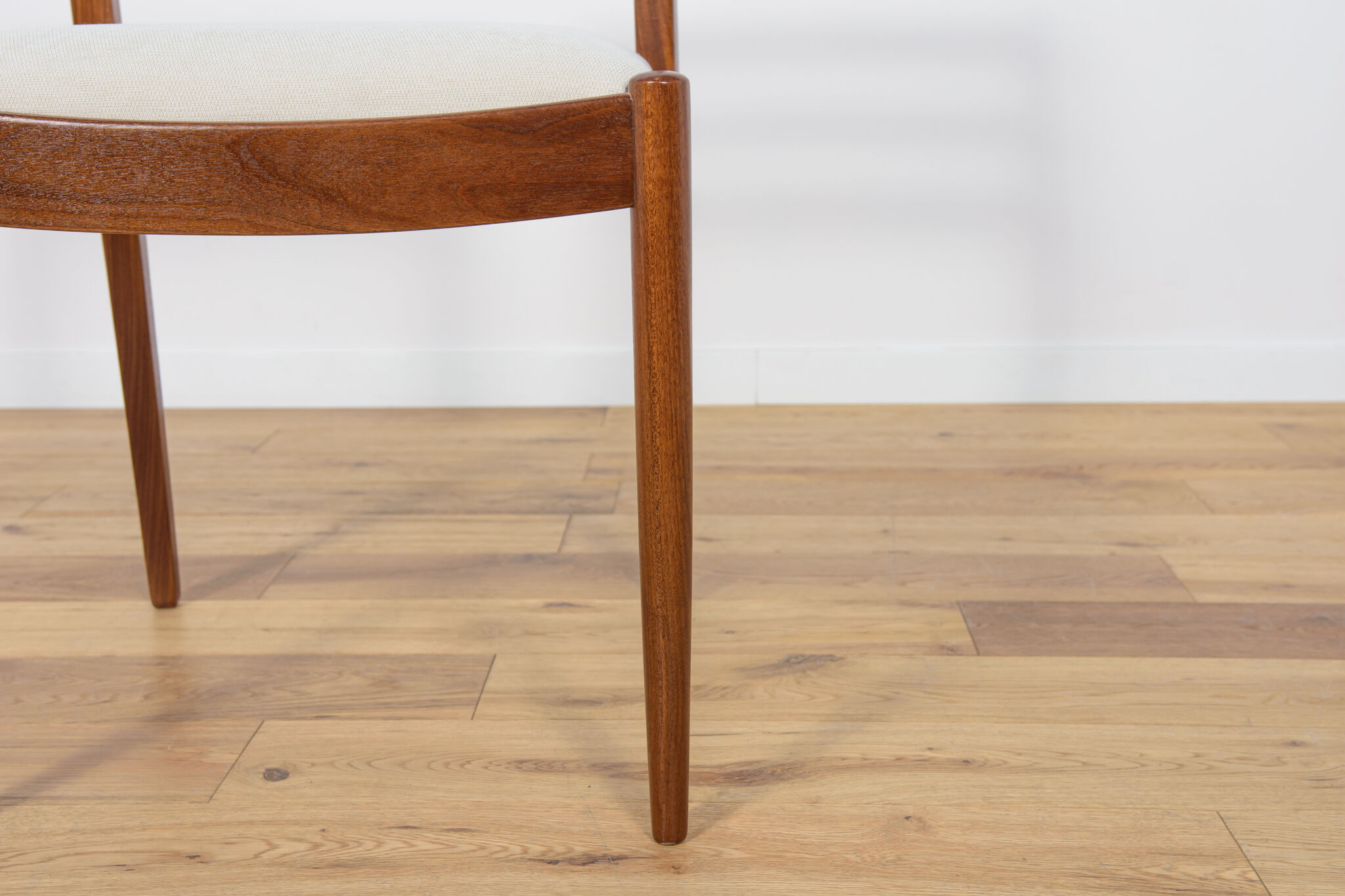 Mid-century teak dining chairs by Victor Wilkins for G-Plan, 1960s, set of 8