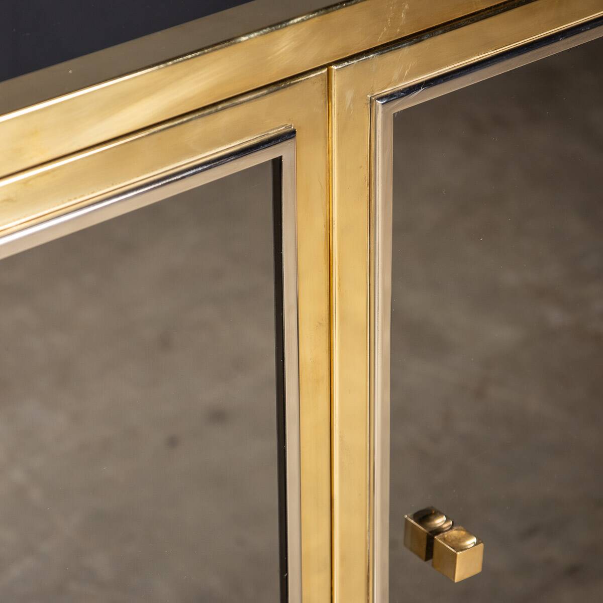 STYLISH 20thC BRASS & MIRRORED SIDEBOARD BY MICHEL PIGNERES c.1970