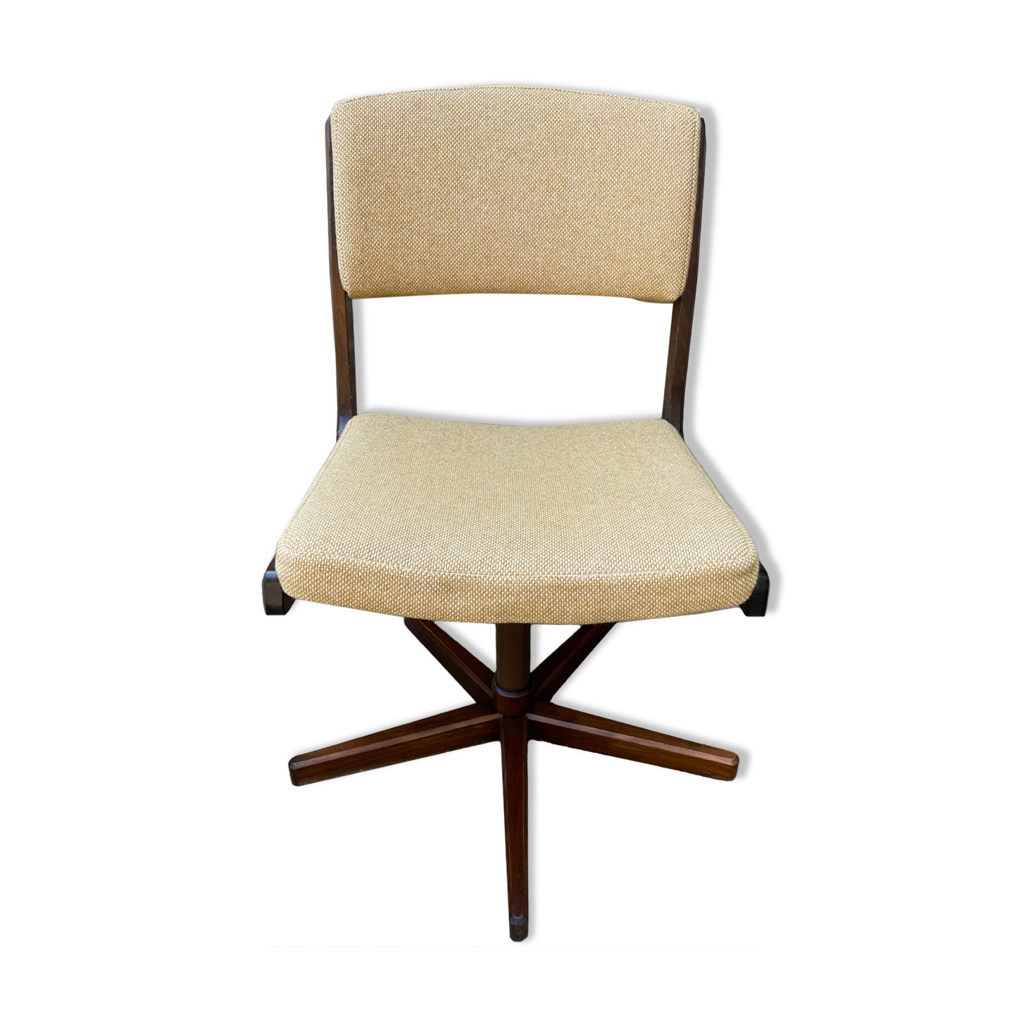 Scandinavian style swivel office chair