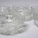 6 cups in chiseled glass