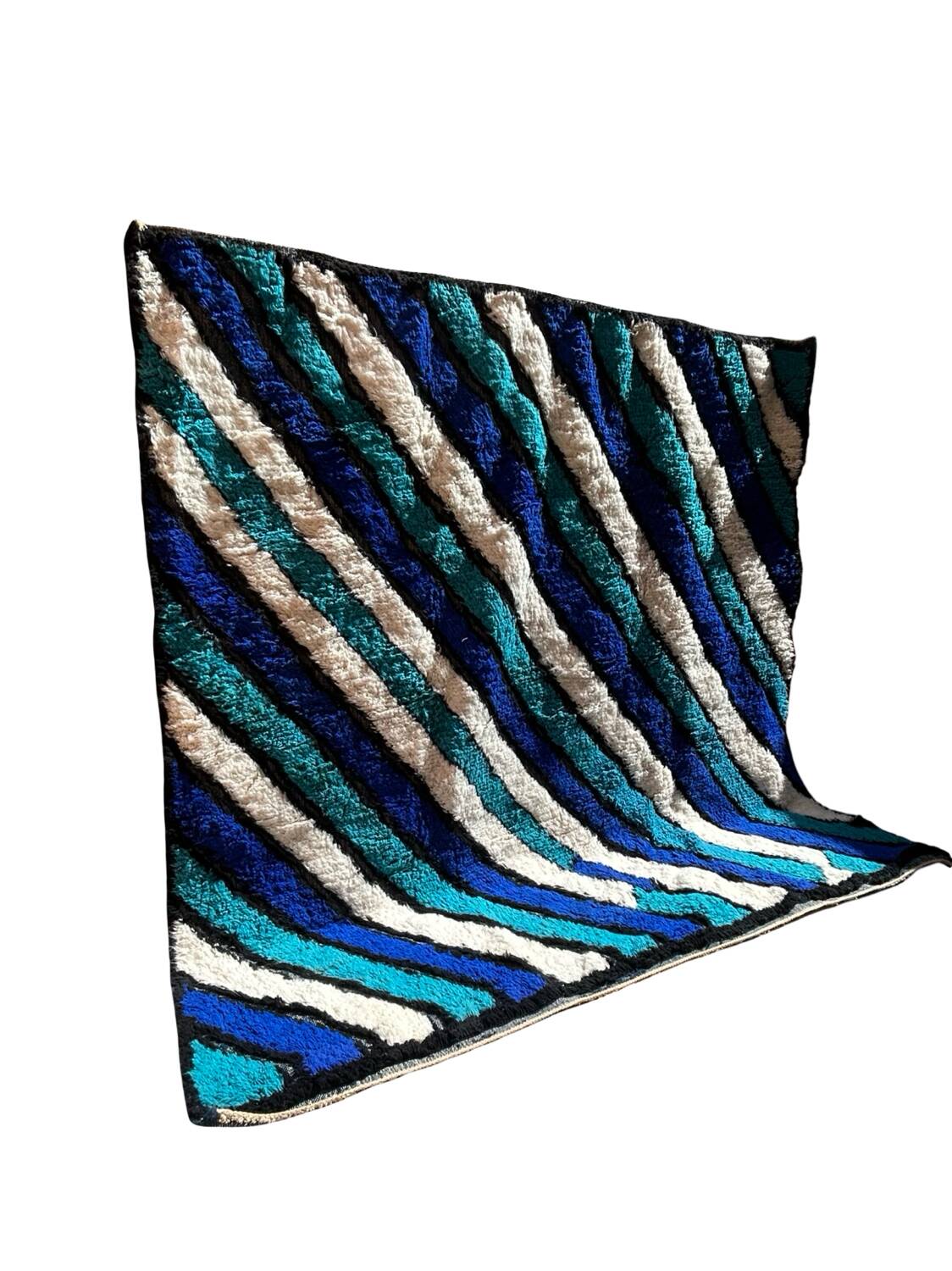 Tapis marocain en laine bleue