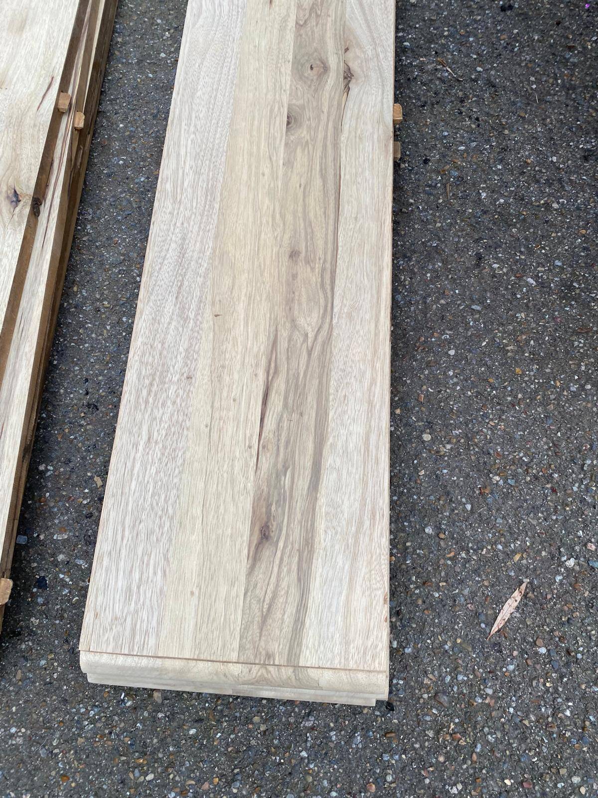 Louis Philippe extendable dining table with 8 leaves, renovated, 350cm, 19th century.