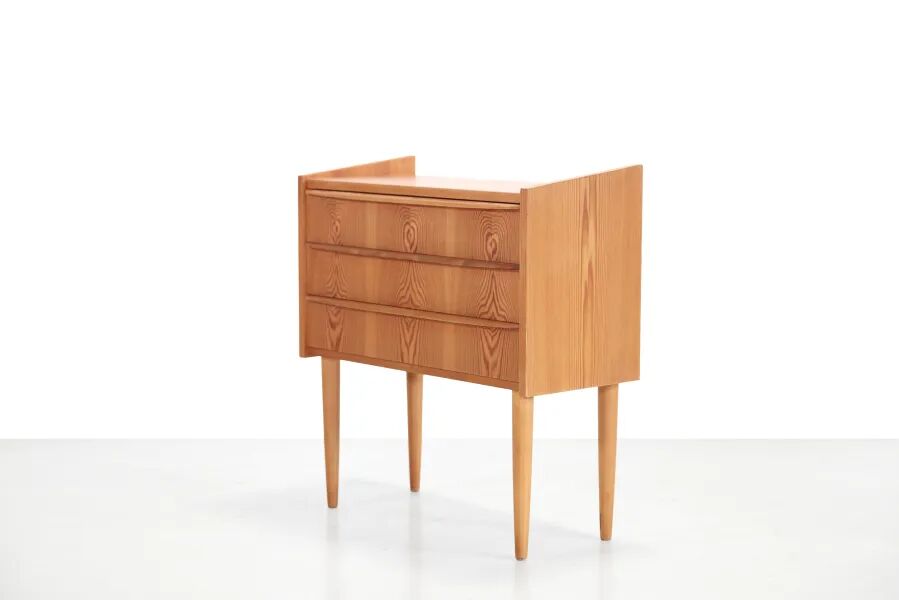 Commode en pin au design danois des années 1960