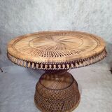 Emmanuelle table