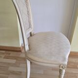 Set of 4 stylish chairs