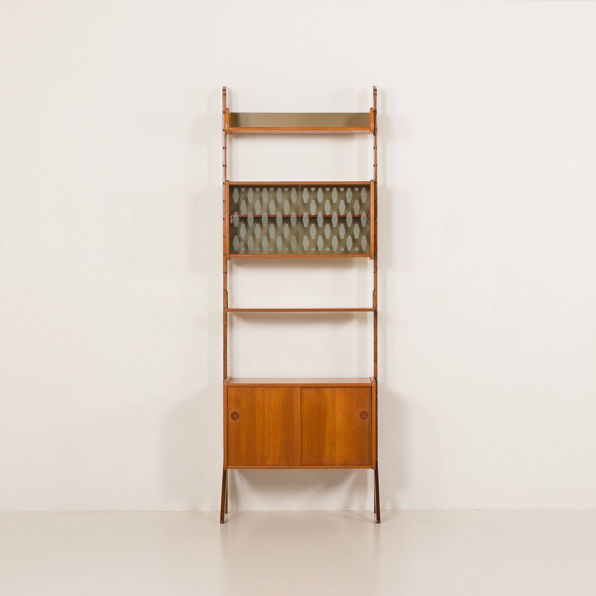 Scandinavian free standing wall unit model Ergo by John Texmon, Norway, 196