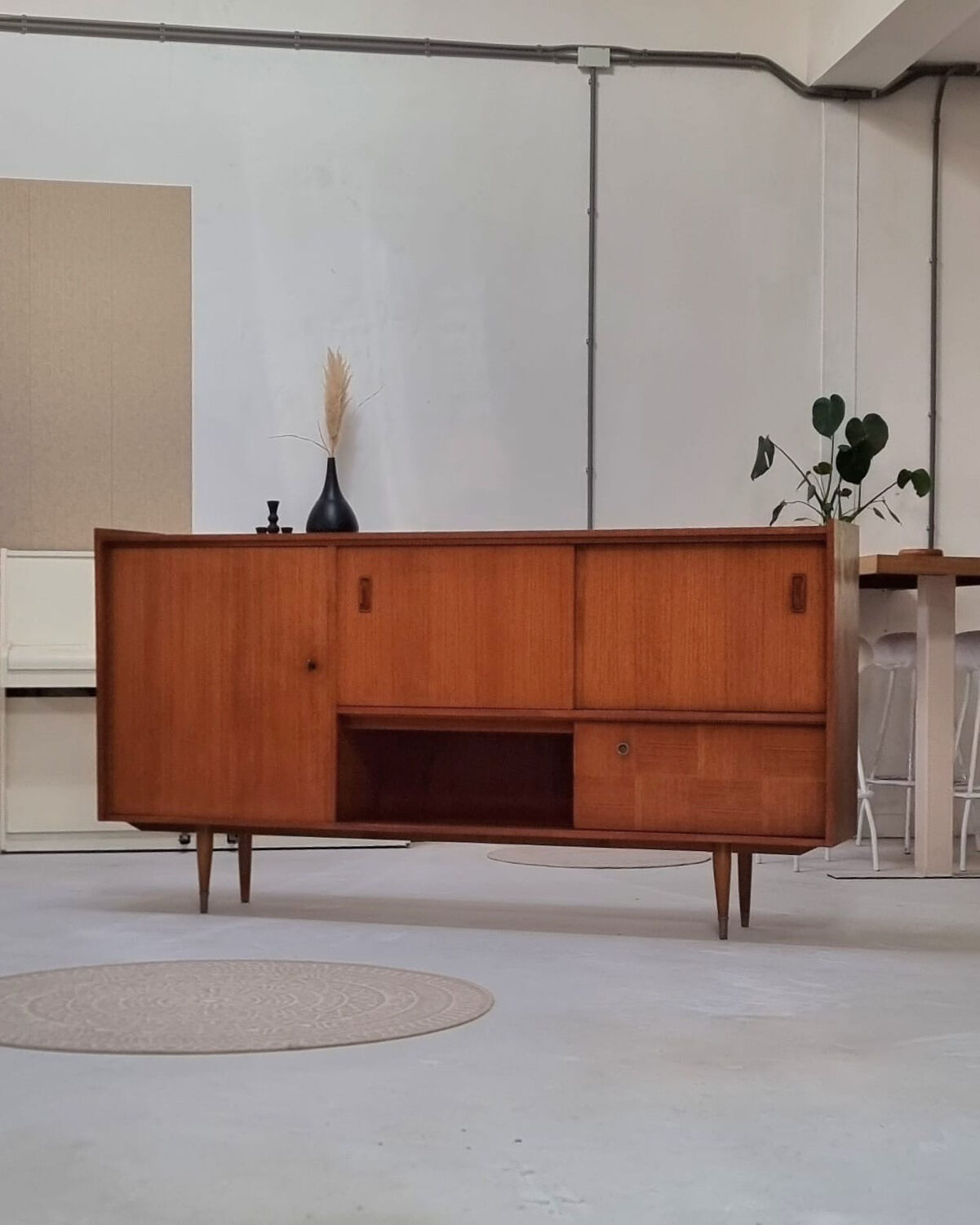 Tableau central du milieu du siècle
