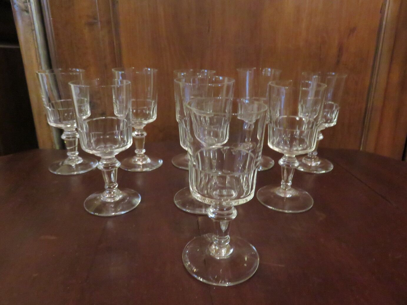 Suite of 11 nineteenth wine glasses
