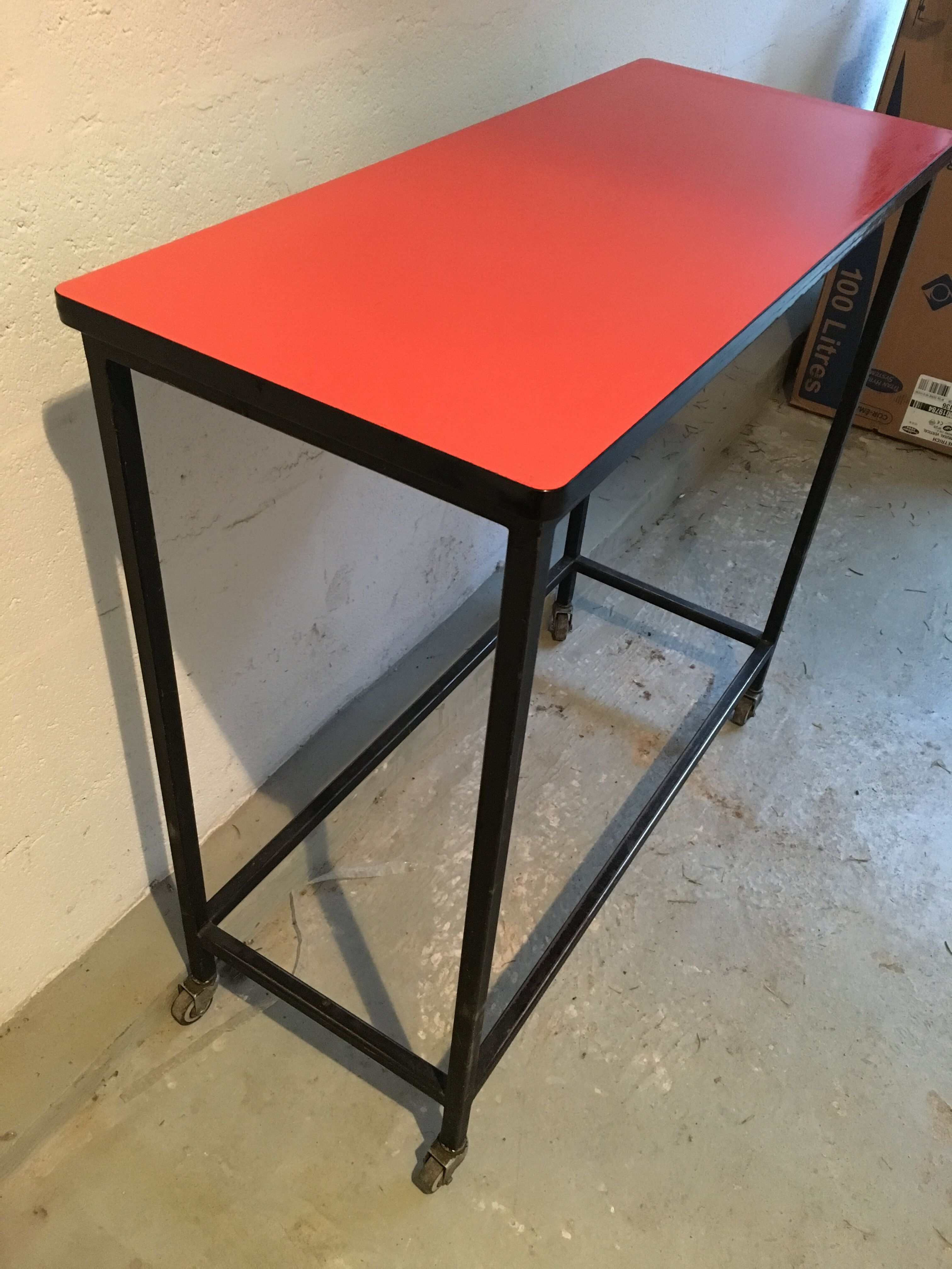 Console in metal and formica