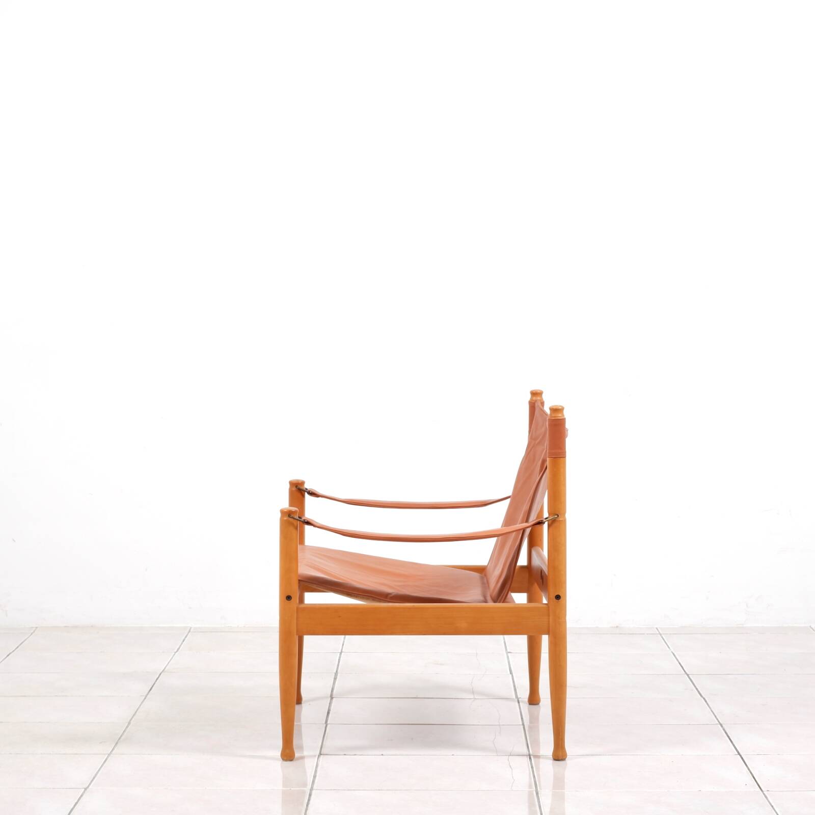 Safari leather lounge chair by Erik Worts for Niels Eilersen